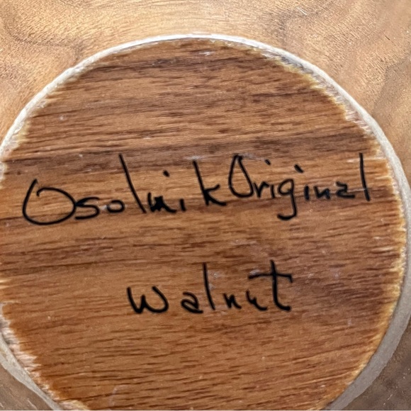 Rude Osolnik - "Osolnik Originals Walnut" Biomorphic Hand Turned Walnut Bowl - Picture 9 of 16